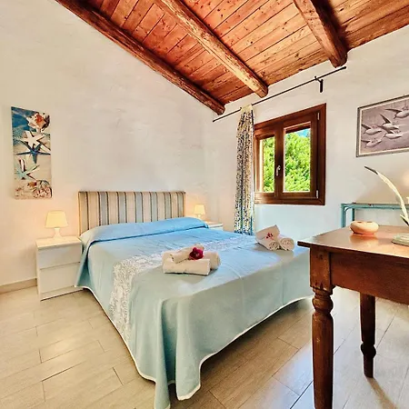 Sea View 2br Parking Wifi 5min Porto Cervo, Baja Sardinia, Poltu Quatu 4pax شقة بورتو كيرفو